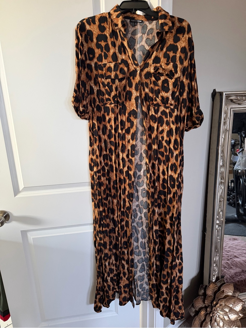 Leopard Print button up Maxi Dress - fashion nova - Picture 3 of 3